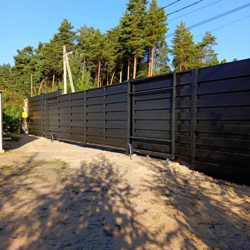 Фото 5 забор ранчо металлопланкен ОСНОВА RAL 9005 Черный матовый шахматка