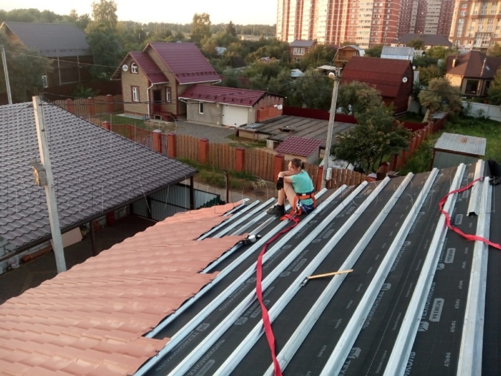 Металлочерепица Геркулес 8004 терракотовый Стальной Бархат от Центра Металлокровли в Уральске