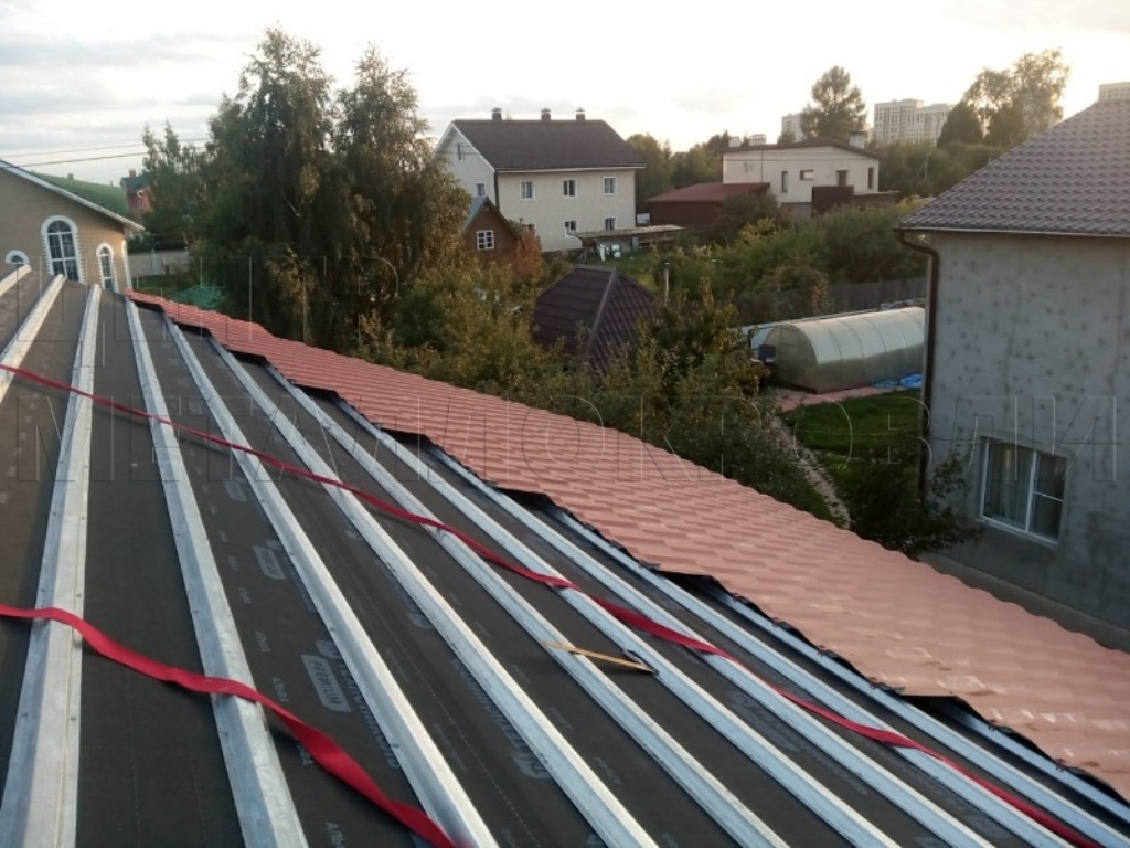 Металлочерепица Геркулес 8004 терракотовый Стальной Бархат от Центра Металлокровли в Уральске